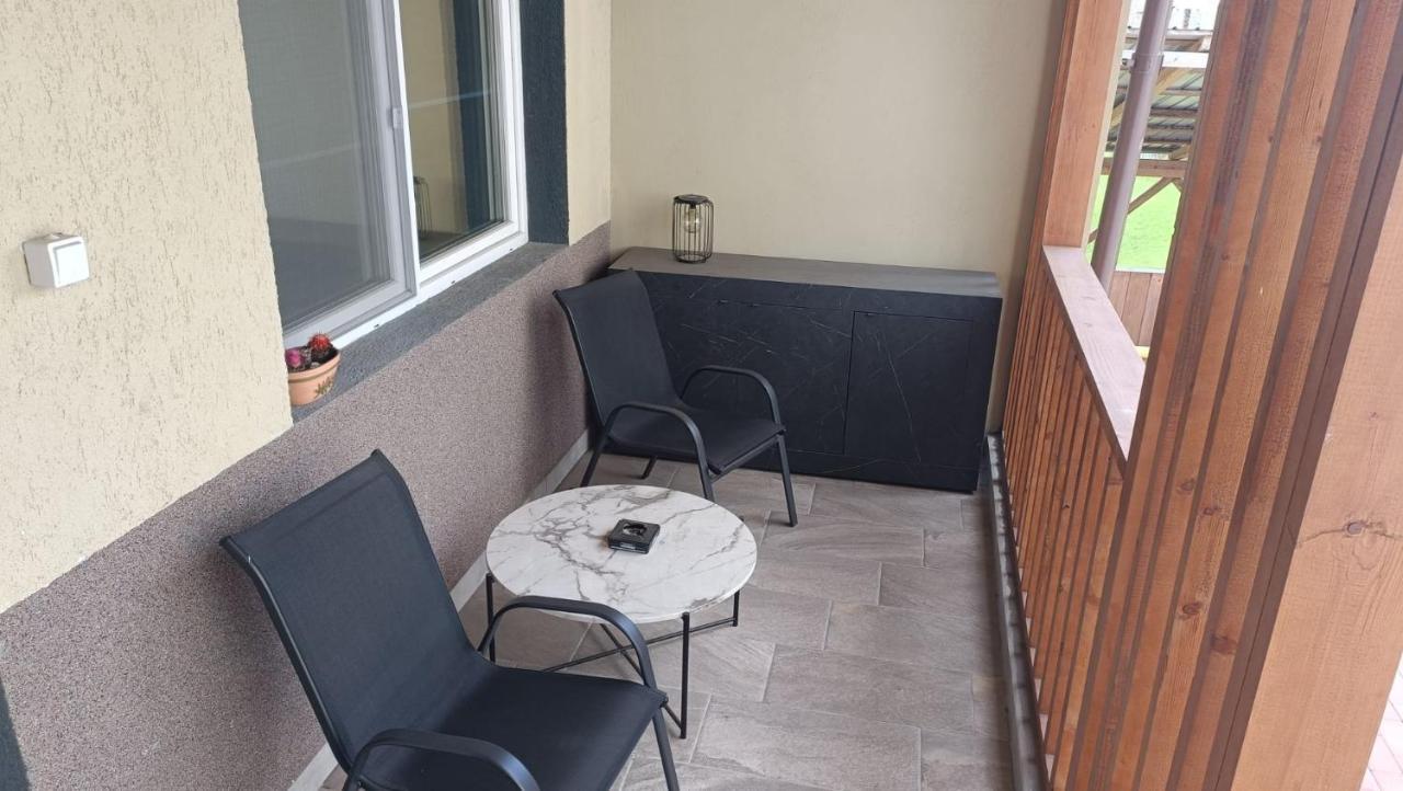 New Apartment Apartament Modern Recent Construit Modern Ujepitesu Tarsashazi Lakresz Miercurea Ciuc Exterior photo