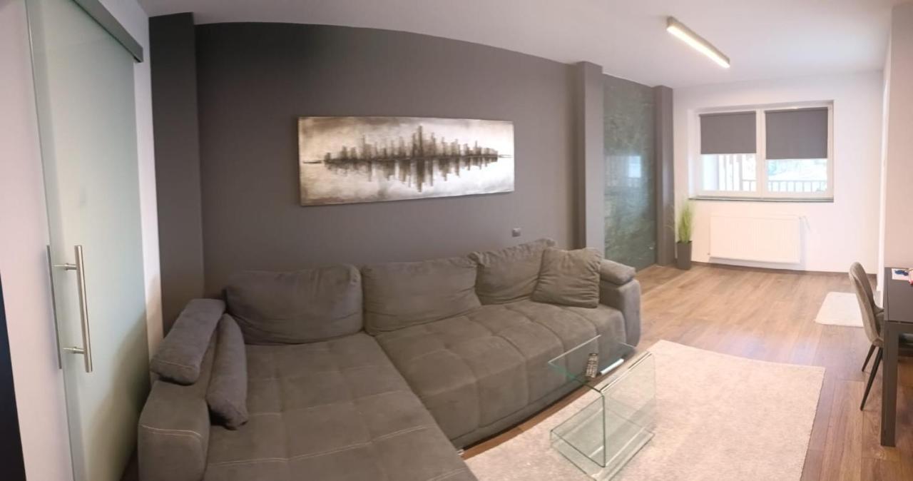 New Apartment Apartament Modern Recent Construit Modern Ujepitesu Tarsashazi Lakresz Miercurea Ciuc Exterior photo